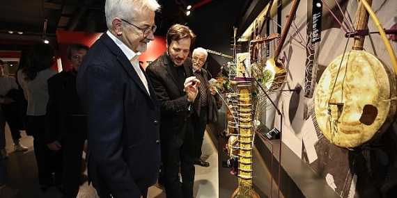 New England Konservatuvarı'nın bağışladığı enstrümanlar Müzik Enstrümanları Müzesi'nde