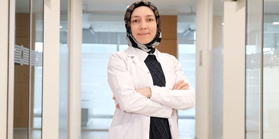 Uzmanı önerdi! Ağız kokusunu gidermek için dilinizi de fırçalayın!