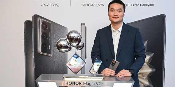 Dünyanın En İnce ve En Hafif İçe Katlanan Telefonu HONOR Magic V2 Şimdi Türkiye'de!