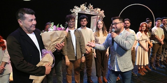 “Düş Oyunu" Sefaköy Kültür Merkezi'nde &apos;Gala' Yaptı