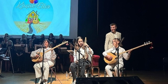 “Ege'den Dünyaya Müziğin Sesi Özel Konseri" büyük beğeni aldı