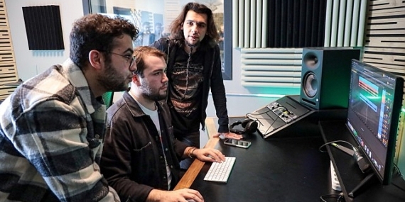 Karşıyaka'da Çatı Bostanlı Stüdyo'ya yoğun ilgi