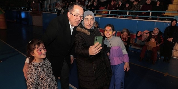 Nevşehir Belediyesi Tarafından Düzenlenen Kadınlar Matinesi'ne Büyük İlgi