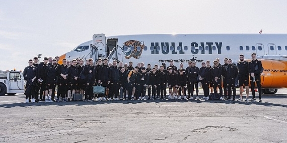 “Tigers on Tour" Hazırlık Kampı Hull City Corendon Uçağıyla Antalya Havalimanı'nda