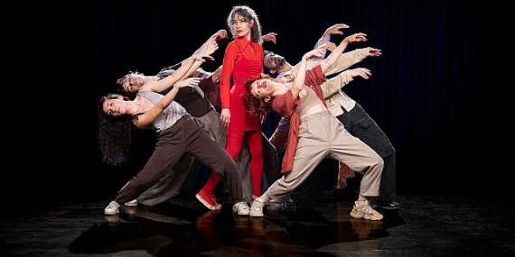 Akbank Sanat'tan Dünya Dans ve Dünya Caz Günü'ne Özel Performans &apos;KAYGILAR SAHNESİ'