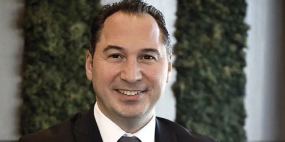 Esan Eczacıbaşı'nın yeni CEO'su Emre Kayışoğlu oldu