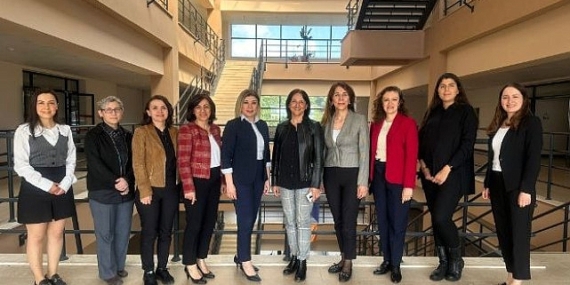 EÜ'de “Uluslararası Hemşirelik Araştırmalarında İşbirliği Sempozyumu-2" yapıldı