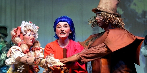 İstanbul Büyükşehir Belediyesi Şehir Tiyatroları'nın bu yıl 38.'sini düzenlediği “Çocuk Şenliği," 21 Nisan 2024 Pazar günü 12.00'de tüm sahnelerimizde oynanacak çocuk oyunlarıyla başlıyor