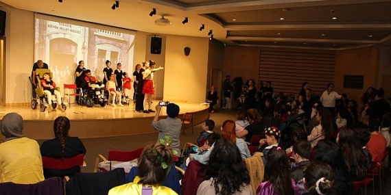 Metin Sabancı Özel Eğitim Okulu'nda 23 Nisan Coşkusu