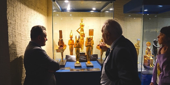 Olağanüstü bir Antik Mısır deneyimi sunan &apos;Tutankhamun, Çocuk Firavunun Hazineleri' sergisi Ankara'da açıldı