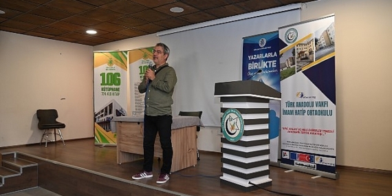 Selçuklu Belediyesi “Okumadığın Gün Karanlıktasın"  temasıyla Kütüphaneler Haftası'nda başlattığı okur yazar buluşmaları ile yazarlar ve öğrencileri bir araya getiriyor