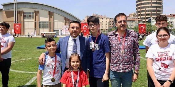 19 Mayıs Atatürk’ü Anma, Gençlik ve Spor Bayramı Nevşehir’de coşkuyla kutladı