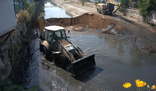 30 bin ton çamur çıkarıldı  Manda Çayı’nda temizlik seferberliği