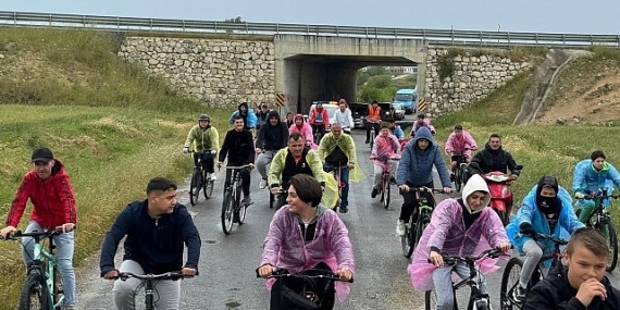 Atatürk için pedal çevirdiler