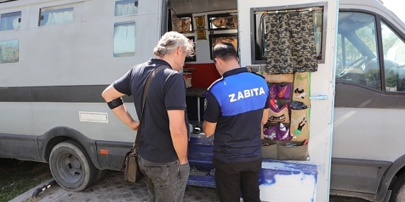 Bayraklı’da karavan işgaline zabıta engeli