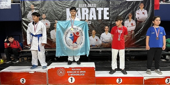 Bayrampaşalı Mehmet Akif'ten büyük başarı