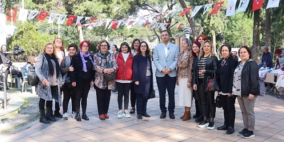 Bornova Belediyesi’nden anneler için “Hediyelik Eşya Günleri”