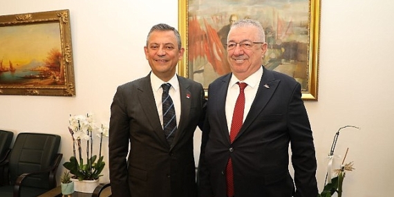 Edremit Belediye Başkanı Mehmet Ertaş Ankara’da CHP Genel Başkanı Özgür Özel ile görüştü