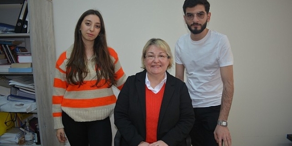 Egeli İletişimcilerden bilgiyi el ele aktaran proje