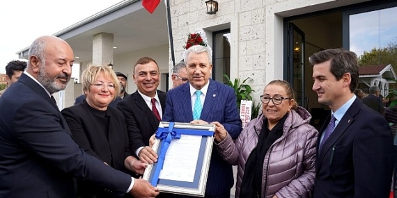 EÜ Çeşme Turizm Fakültesine rekor bağışla öğrenci yurdu