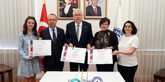 EÜ Eğitim Fakültesinde üç program akredite oldu