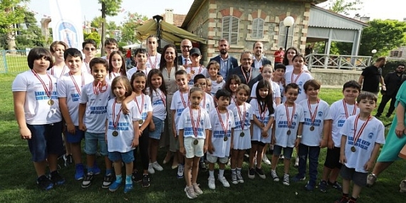 Filiz Ceritoğlu Sengel, başarılı sporcuları tebrik ederek; “Her birinizle gurur duyuyorum” dedi