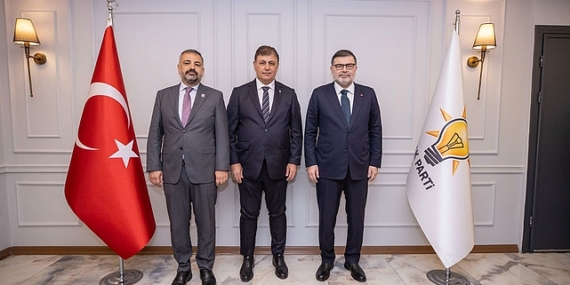 İzmir Büyükşehir Belediye Başkanı Dr. Cemil Tugay AK Parti İl Başkanlığı ziyaretinde iş birliği mesajı verdi  “İzmir daha güzel günler görecek”