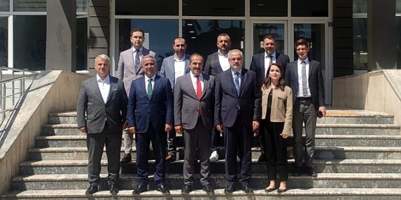 İzmir ve Samsun yaş meyve sebze ve meyve sebze mamulleri sektörlerinde güçlerini birleştirme kararı aldı