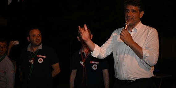 Kartepe Belediye Başkanı Av.M.Mustafa Kocaman, Kartepe Belediyespor İzcilerinin kampına katıldı