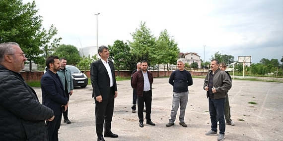 Kartepe Belediye Başkanı Av.M.Mustafa Kocaman, Kubilay İlköğretim Okulu’nda başlatılan ana sınıf yapım çalışmalarını yerinde inceledi