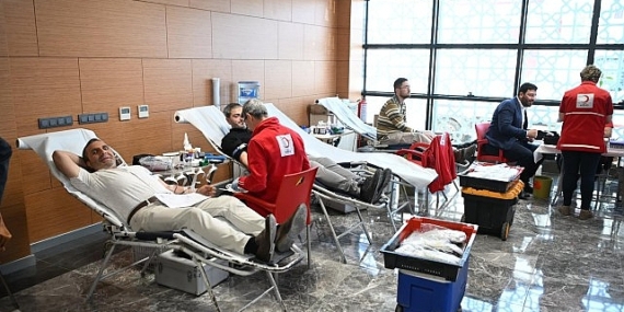 Kartepe Belediyesi’nde 8.Kan Bağışı