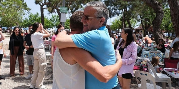 Minik öğrenciler piknikte eğlendi