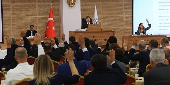 Muğla Büyükşehir Belediye Meclisi Ahmet Aras ; “Öğrenciler için 1 TL’ye düşürdüğümüz sefer ağını genişletiyoruz”