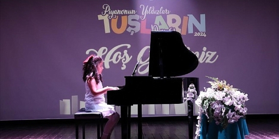 Piyanonun Küçük Üstatları Performanslarıyla Mest Etti