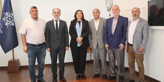 Saadet Partisi Aydın İl Başkanı Fatih Karahan Aydın Büyükşehir Belediye Başkanı Özlem Çerçioğlu’na nezaket ziyaretinde bulundu
