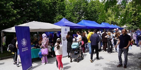 Selçuklu Belediyesi, her yıl Bosna Hersek’in Saraybosna ve Zenica şehirlerinde  düzenlenen “Türkiye Günleri Çocuk Şenliği”nde