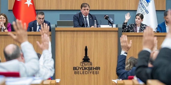 Tugay: “Otoparkı boşaltmak ve en kısa zamanda yıkmak zorundayız”