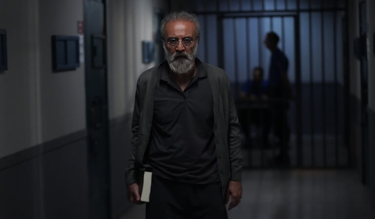 İnci Taneleri Perdesini Araladı