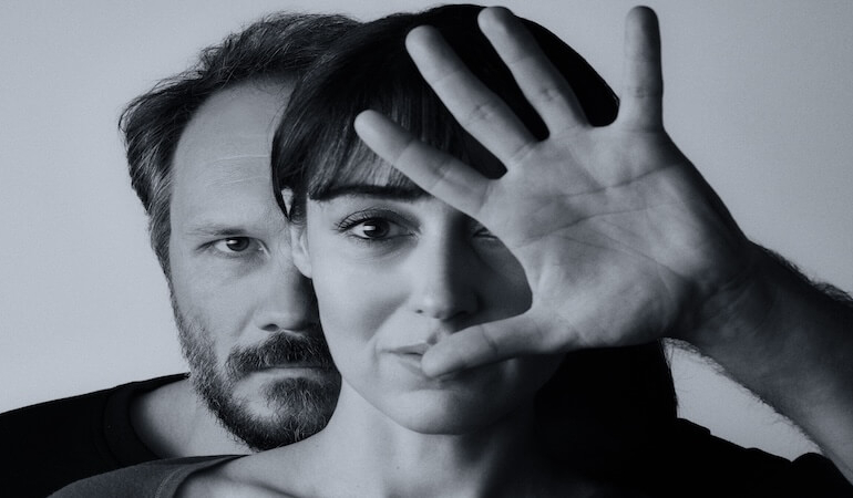 Toplumsal Roller Üzerine Bir Eleştiri