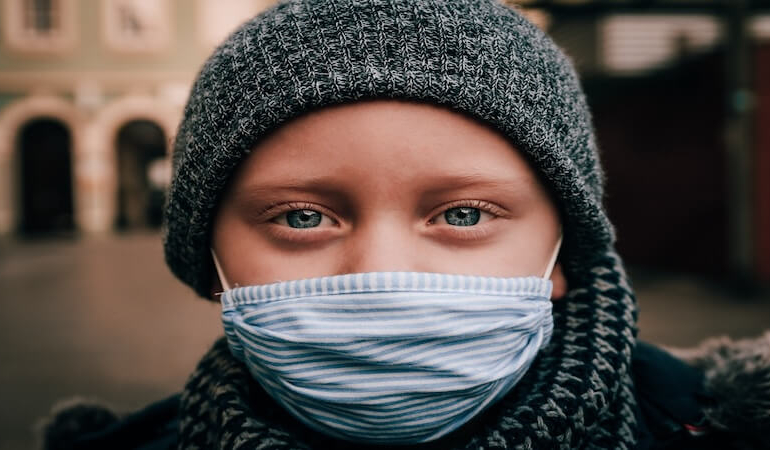 Otizmli Çocuklarda Ekran Süresi: Riskler ve Öneriler