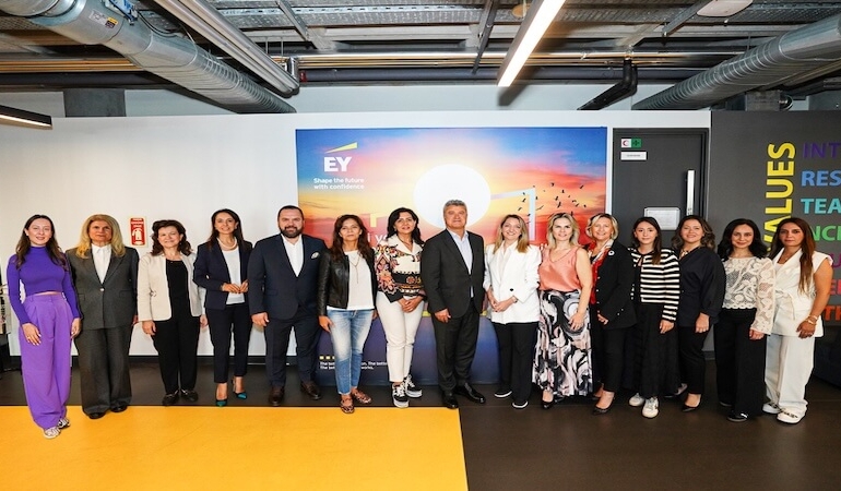 Kadın Girişimciler Küresel Arenaya Hazır